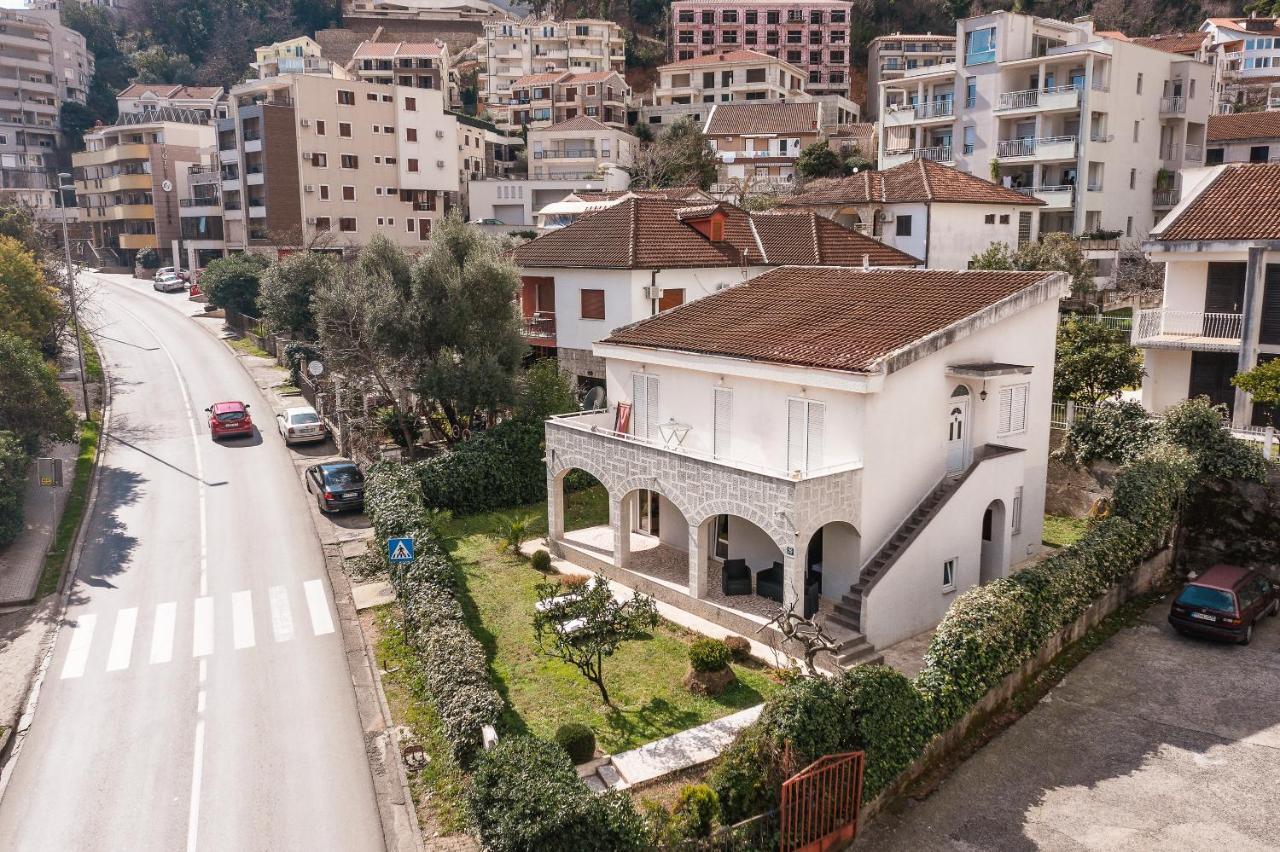 Montesun Novak Semesterbostad Budva